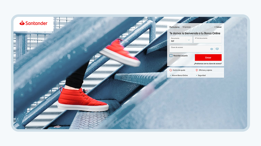 pagina inicial de entrada Santander  a solicitare usuario y contraseña de fondo imagen con una persona con tenis rojo subiendo una escalera